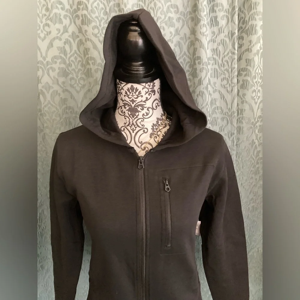 Gap | NWT Active Black Zip Up Hoodie
